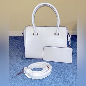 Light Purple Purse - Comes w| an attachable wallet and an attachable long strap